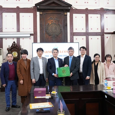 TIẾP ĐOÀN ĐẠI HỌC Y TRUNG QUỐC, ĐÀI LOAN (CHINA MEDICAL UNIVERSITY) , TRUNG QUỐC